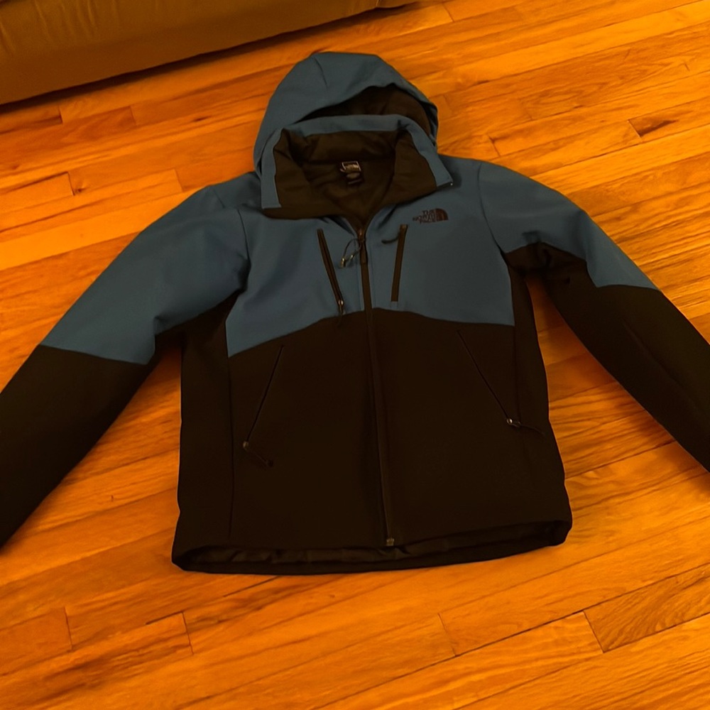 The North Face Men's Two-Tone Blue and Black Ski Jacket